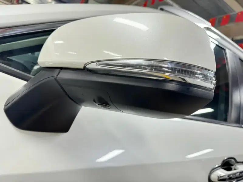 RAV4 2020 2.0L CVT 2WD Fashion Edition — миниатюра 10