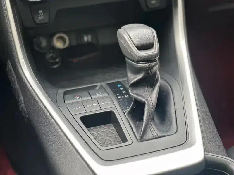 2022 Toyota RAV4 2.0L CVT 2WD Fashion Edition — миниатюра 15