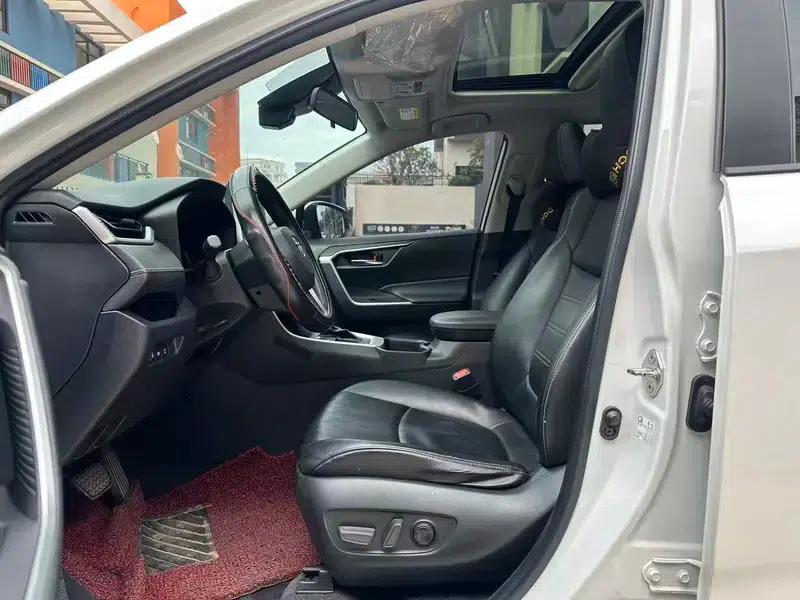 2022 Toyota RAV4 2.0L CVT 2WD Fashion Edition — миниатюра 16