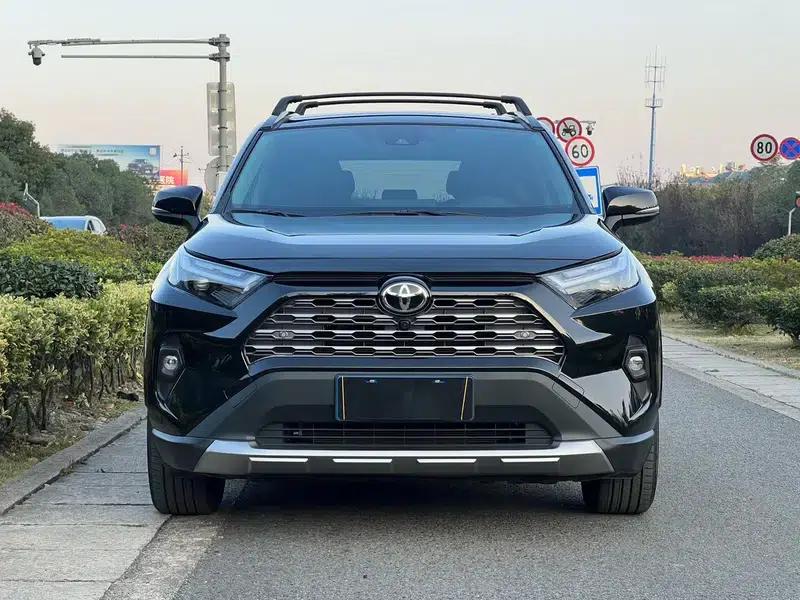 2024 RAV4 2.0L CVT 2WD Fashion Plus Edition — миниатюра 2