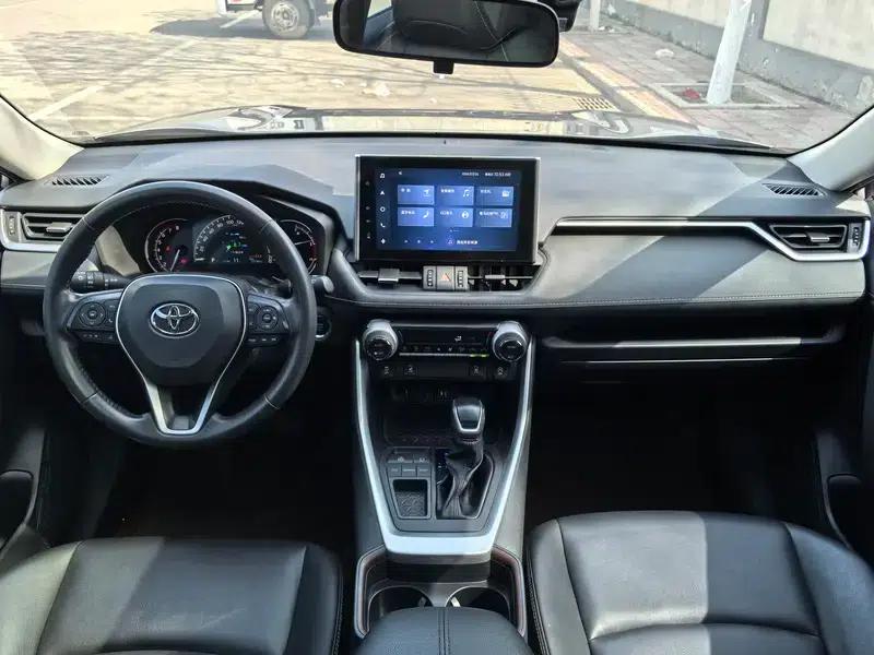 2022 RAV4 2.0L CVT 2WD Fashion Plus Edition — миниатюра 6