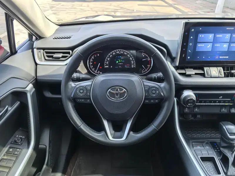 2022 RAV4 2.0L CVT 2WD Fashion Plus Edition — миниатюра 7