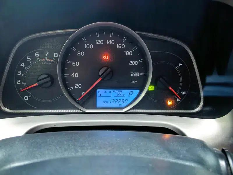 2015 RAV4 2.0L CVT 2WD Fashion Edition — миниатюра 10