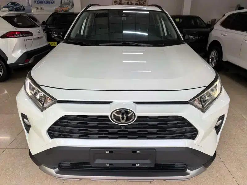 2022 Toyota RAV4 2.0L CVT 4WD Premium Edition — миниатюра 2
