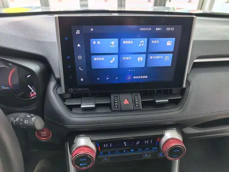 2022 Toyota RAV4 2.0L CVT 4WD Premium Edition — миниатюра 13