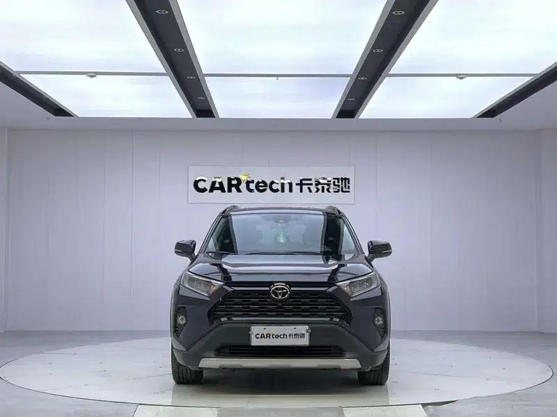 2022 Toyota RAV4 2.0L CVT 2WD Fashion Edition — миниатюра 2
