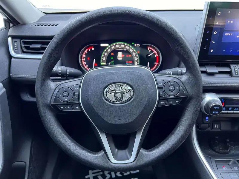 2022 Toyota RAV4 2.0L CVT 2WD Fashion Edition — миниатюра 20