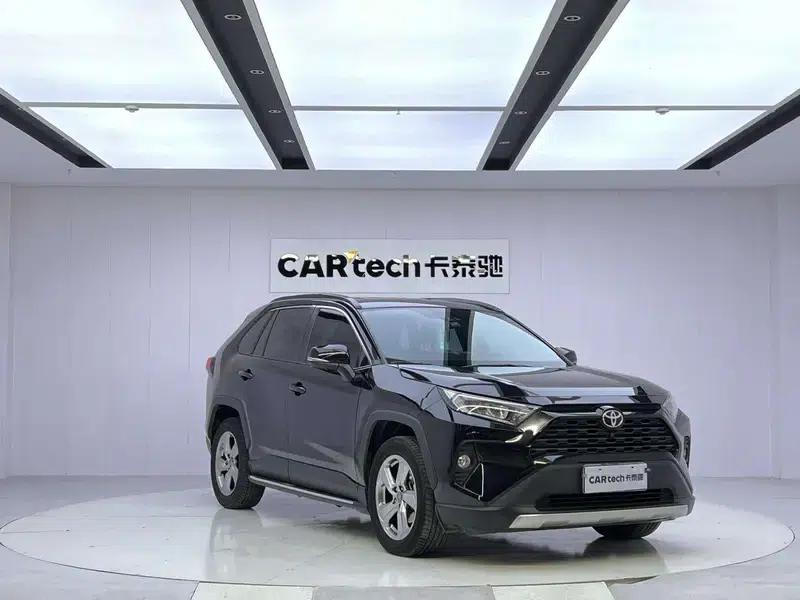 2022 Toyota RAV4 2.0L CVT 2WD Fashion Edition — миниатюра 3