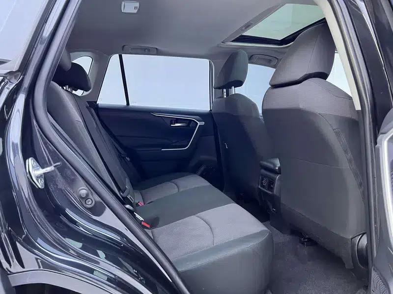 2022 Toyota RAV4 2.0L CVT 2WD Fashion Edition — миниатюра 25