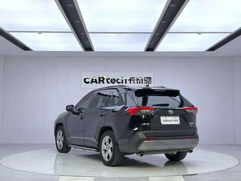 2022 Toyota RAV4 2.0L CVT 2WD Fashion Edition — миниатюра 5