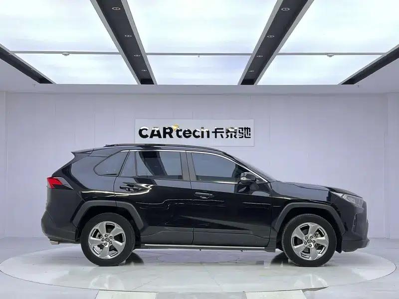 2022 Toyota RAV4 2.0L CVT 2WD Fashion Edition — миниатюра 8