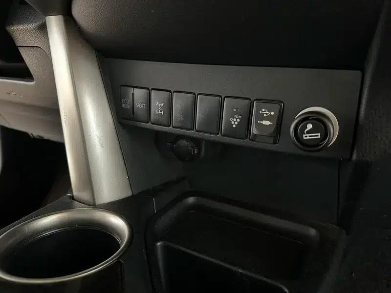 2015 RAV4 2.0L CVT 4WD Elite Edition — миниатюра 23