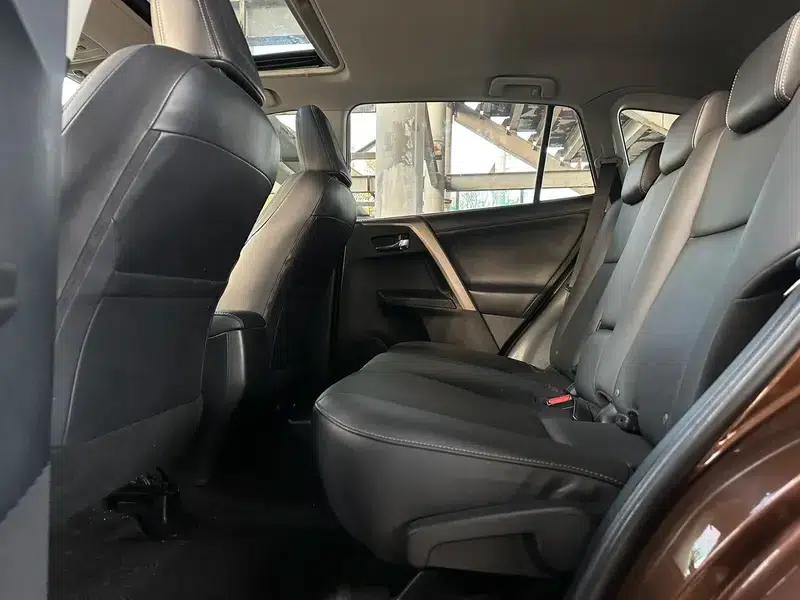 2015 RAV4 2.0L CVT 4WD Elite Edition — миниатюра 26
