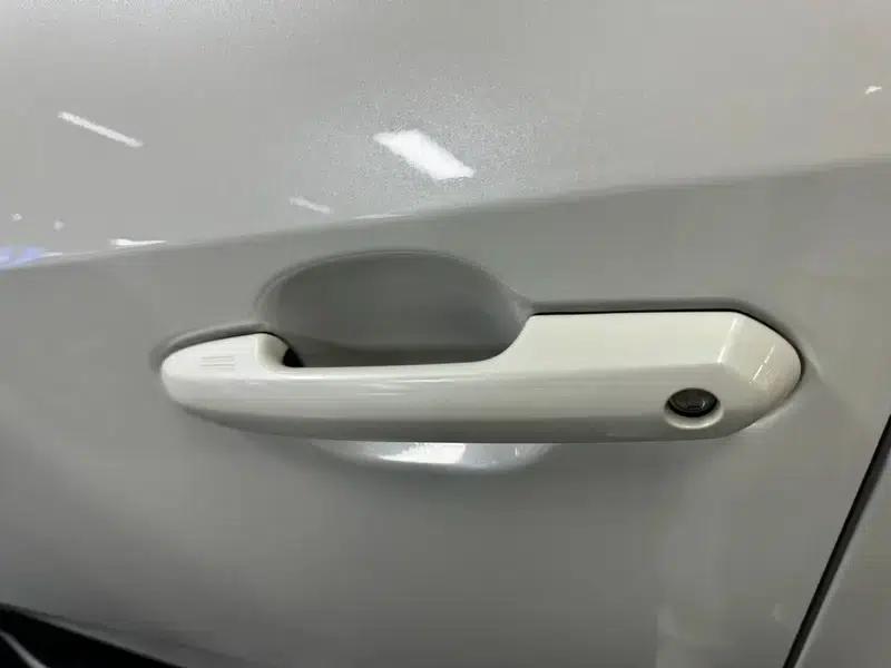 RAV4 2020 2.0L CVT 4WD Fashion Edition — миниатюра 12