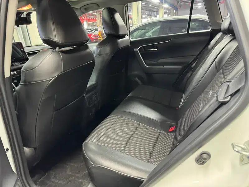 RAV4 2020 2.0L CVT 4WD Fashion Edition — миниатюра 19