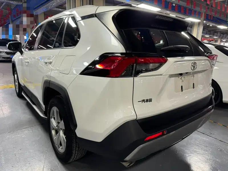 RAV4 2020 2.0L CVT 4WD Fashion Edition — миниатюра 4