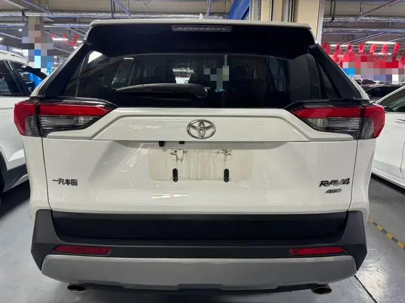 RAV4 2020 2.0L CVT 4WD Fashion Edition — миниатюра 5