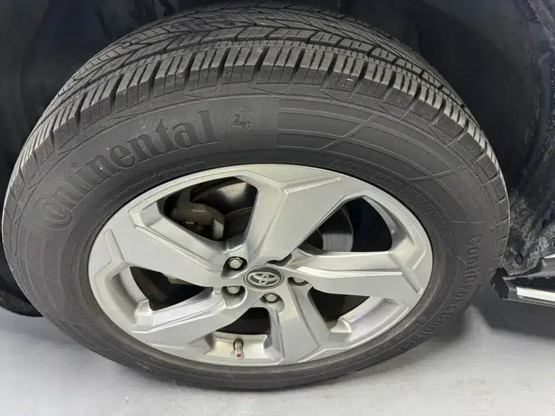 RAV4 2020 2.0L CVT 4WD Fashion Edition — миниатюра 10