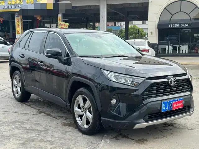 2022 Toyota RAV4 2.0L CVT 2WD Fashion Edition — миниатюра 3