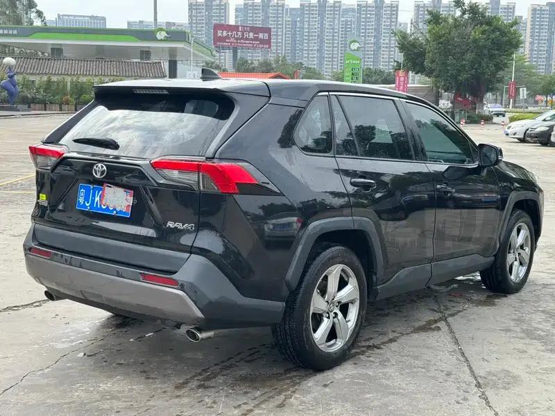 2022 Toyota RAV4 2.0L CVT 2WD Fashion Edition — миниатюра 6