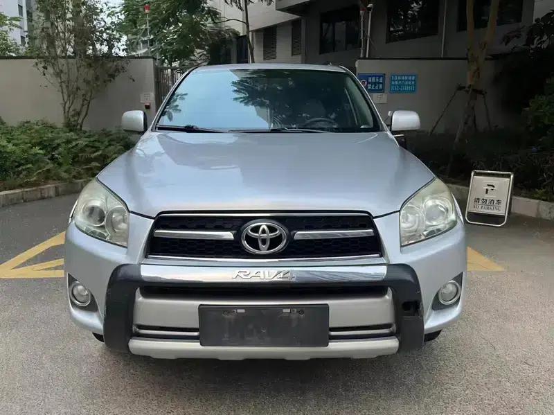 2011 RAV4 2.4L Automatic 4WD Premium Edition — миниатюра 2