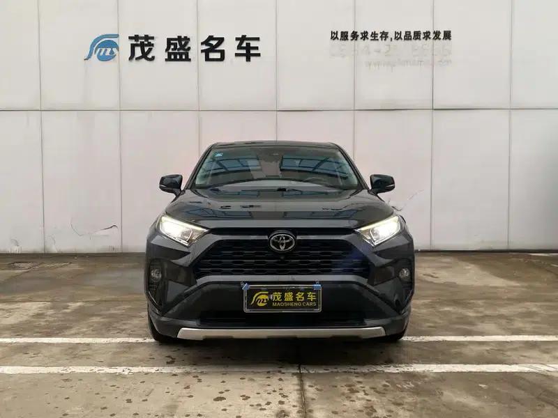 RAV4 2020 2.0L CVT 2WD Fashion Edition — миниатюра 2