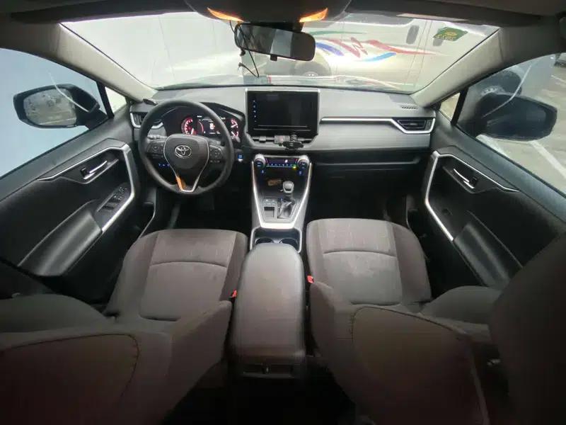 RAV4 2020 2.0L CVT 2WD Fashion Edition — миниатюра 12