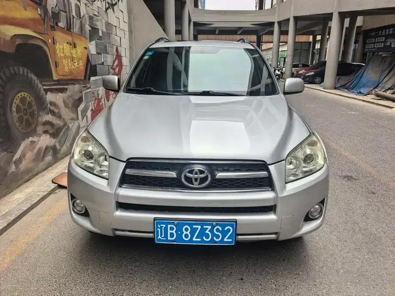 2011 RAV4 2.4L Automatic 4WD Luxury Edition — миниатюра 2