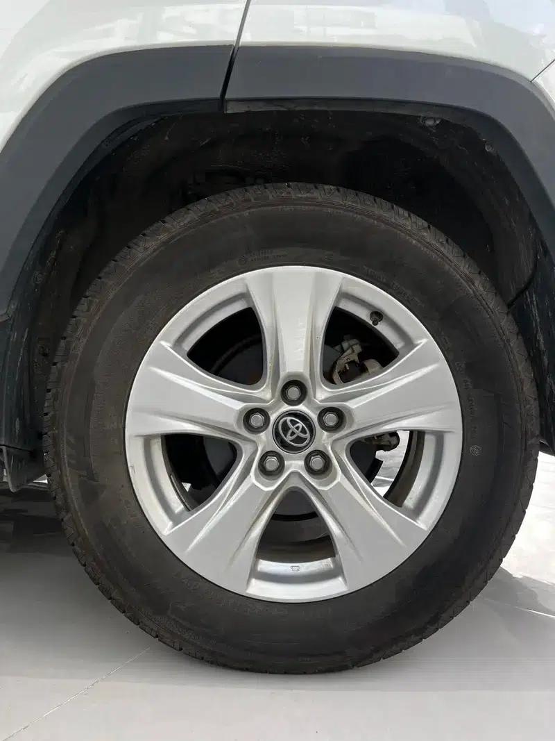 2023 RAV4 2.0L CVT 2WD Urban Edition — миниатюра 9