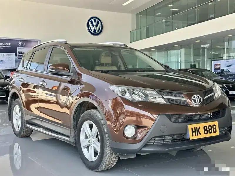2013 RAV4 2.5L Automatic 4WD Elite Edition — миниатюра 3