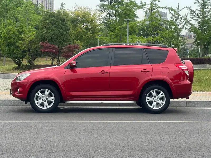 2012 RAV4 Luxury Edition 2.4L Automatic 4WD — миниатюра 2
