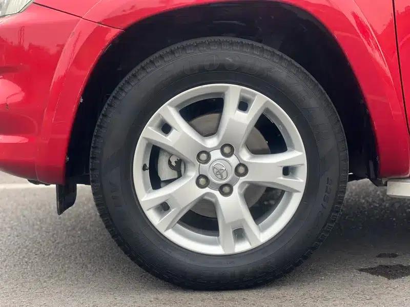 2012 RAV4 Luxury Edition 2.4L Automatic 4WD — миниатюра 6