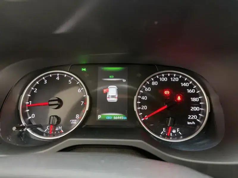 2022 Toyota RAV4 2.0L CVT 2WD Urban Edition — миниатюра 15