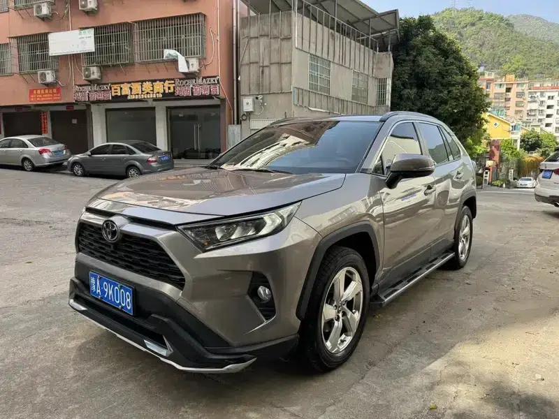 RAV4 2020 2.0L CVT 2WD Fashion Edition — миниатюра 1