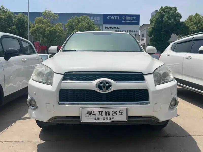 2011 RAV4 2.4L Automatic 4WD Luxury Edition — миниатюра 2