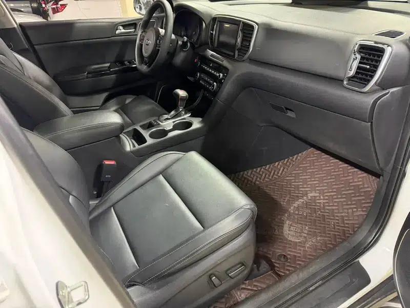 RAV4 2021 2.0L CVT 2WD Fashion Edition — миниатюра 9