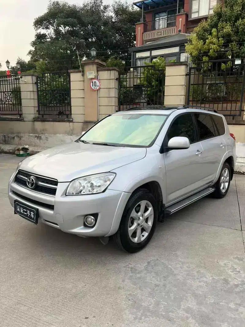 RAV4 2009 2.4L Automatic Luxury Edition — миниатюра 1