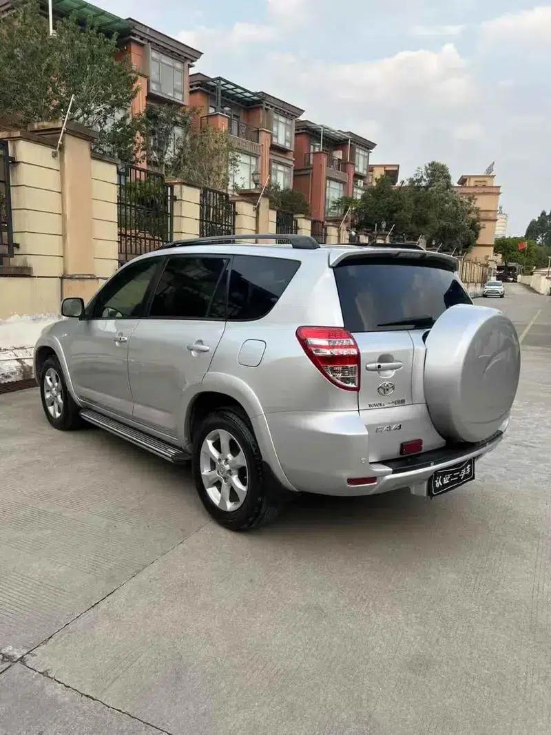 RAV4 2009 2.4L Automatic Luxury Edition — миниатюра 4
