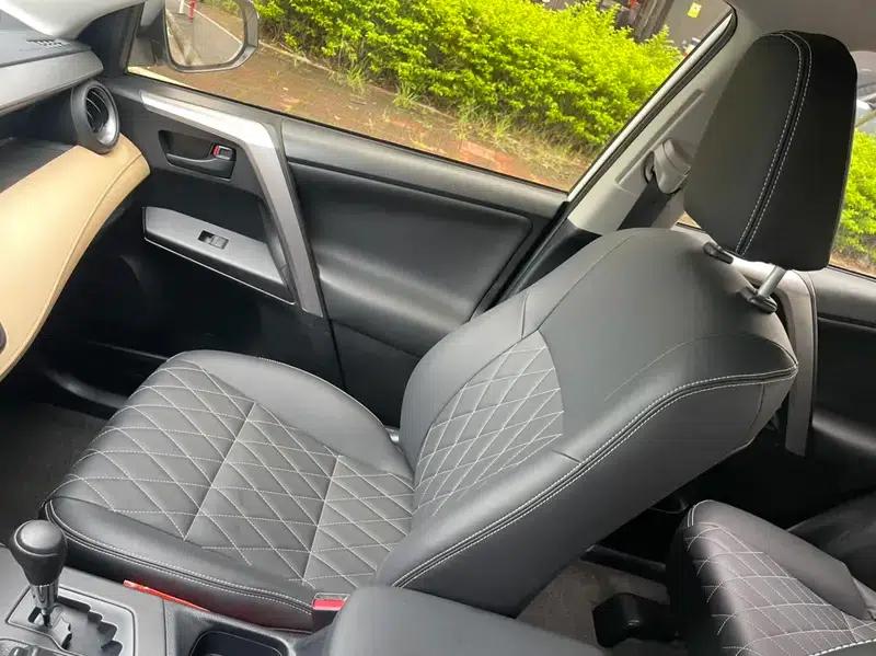 2016 RAV4 2.0L CVT 2WD Urban Edition — миниатюра 12