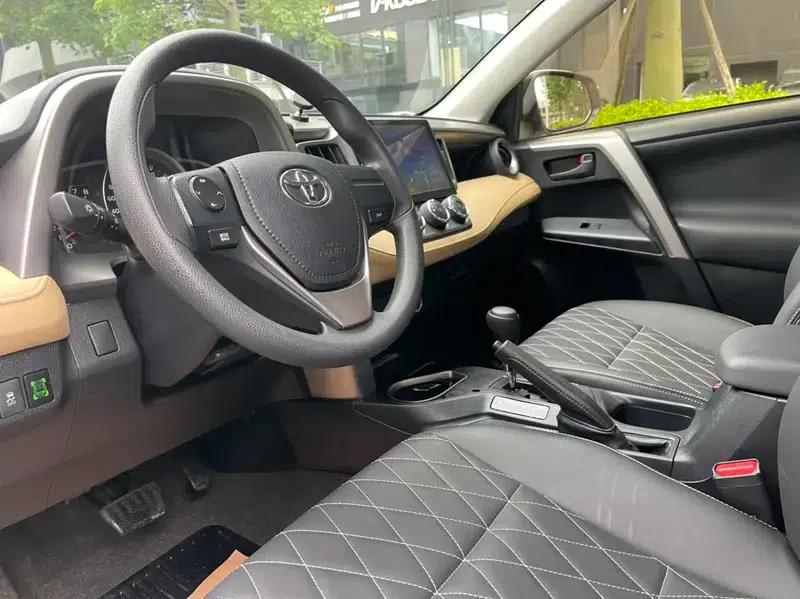2016 RAV4 2.0L CVT 2WD Urban Edition — миниатюра 20