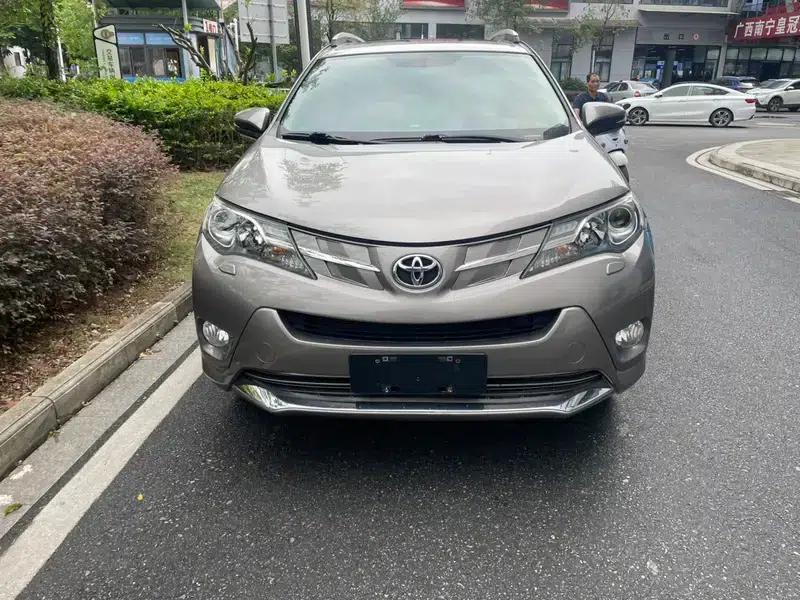2015 RAV4 2.5L Automatic 4WD Elite Edition — миниатюра 2