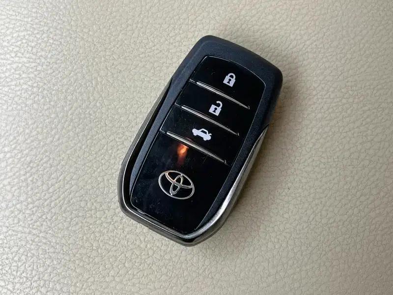 2018 Toyota Highlander 2.0T 2WD Elite Edition 7-seater (China VI Emission Standard) — миниатюра 11