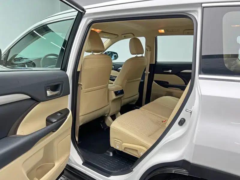 2018 Toyota Highlander 2.0T 2WD Elite Edition 7-seater (China VI Emission Standard) — миниатюра 18