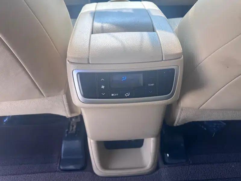 2018 Toyota Highlander 2.0T AWD Elite Edition 7-seater (China VI Emission Standard) — миниатюра 9