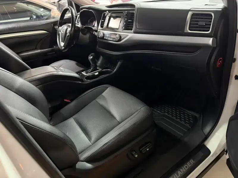 2015 Highlander 2.0T AWD Luxury 7-seater — миниатюра 13