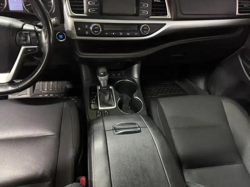 2015 Highlander 2.0T AWD Luxury 7-seater — миниатюра 17