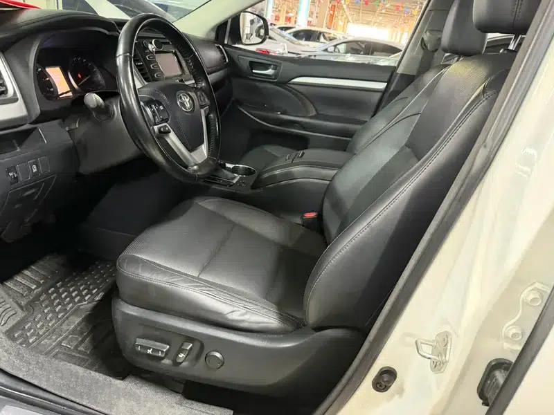 2015 Highlander 2.0T AWD Luxury 7-seater — миниатюра 18