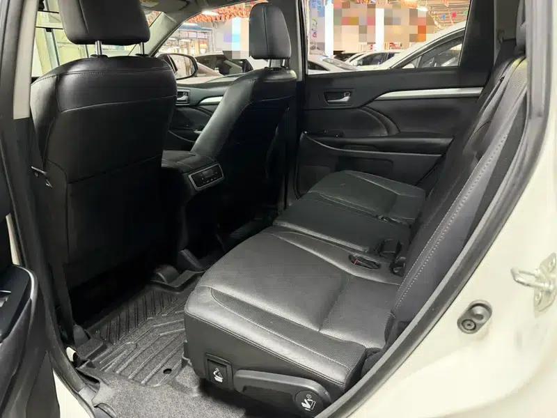 2015 Highlander 2.0T AWD Luxury 7-seater — миниатюра 19