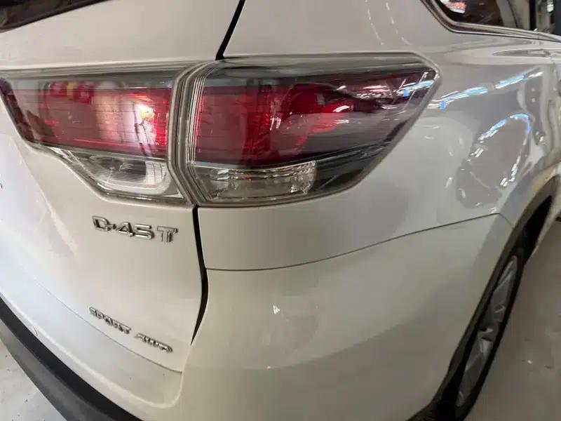 2015 Highlander 2.0T AWD Luxury 7-seater — миниатюра 9