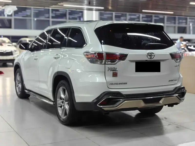 2017 Highlander 2.0T AWD Luxury 7-seater — миниатюра 3
